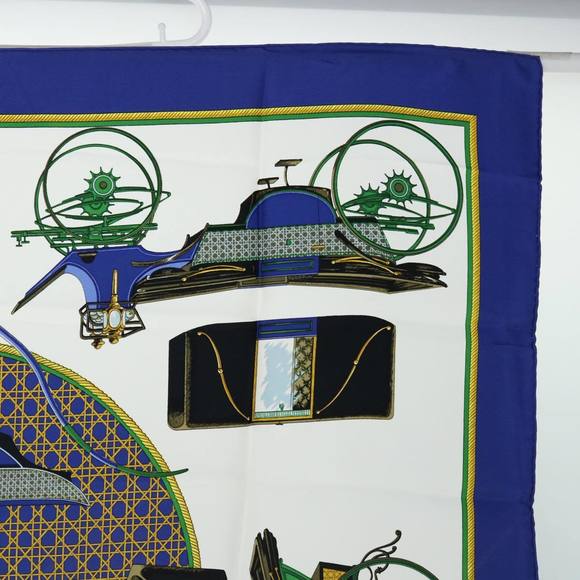 HERMES Scarves - Picture 7 of 16